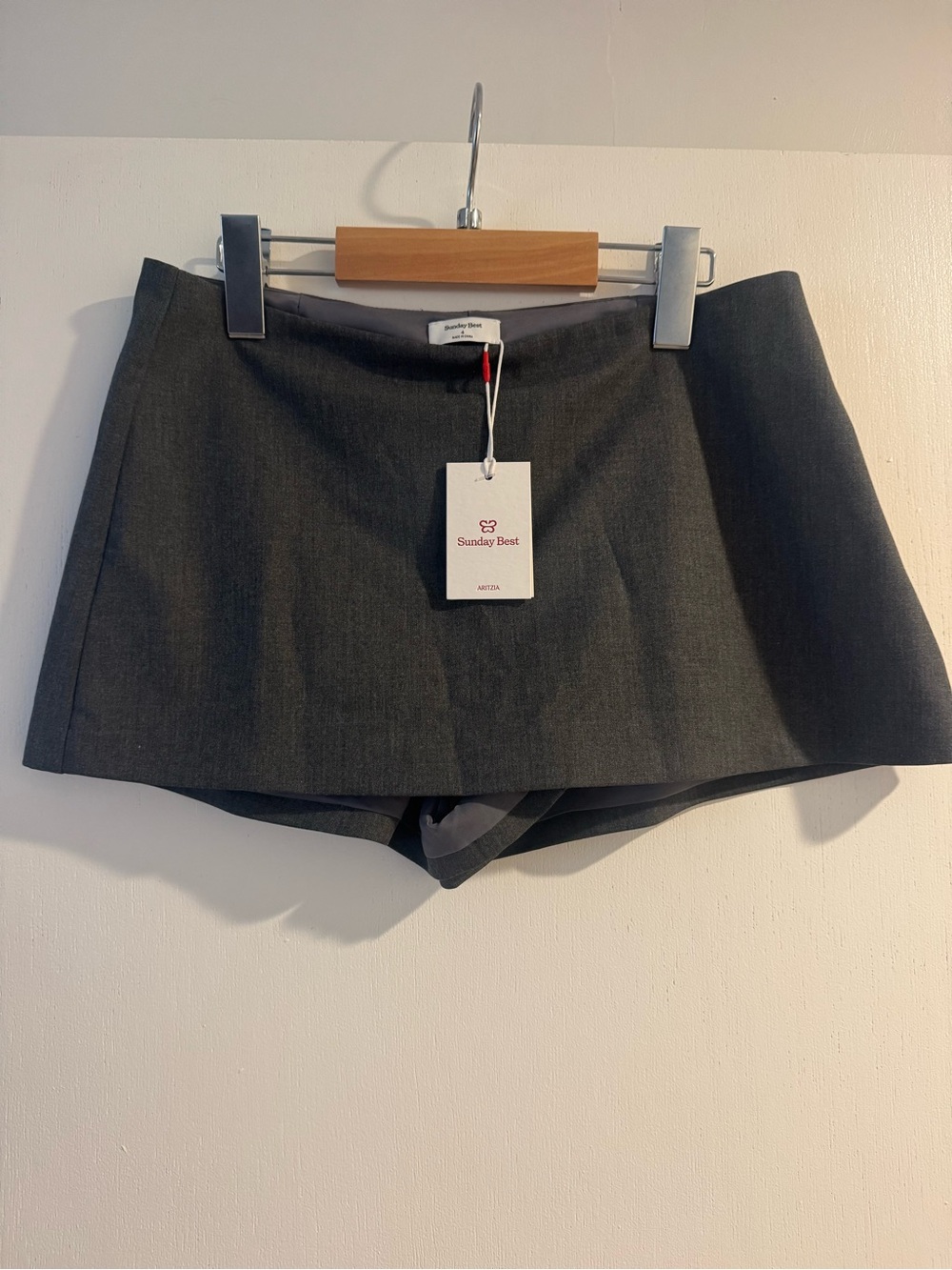 Aritzia Sunday Best Flame Heather Charcoal Gray Skort Skirt Size 4 124895